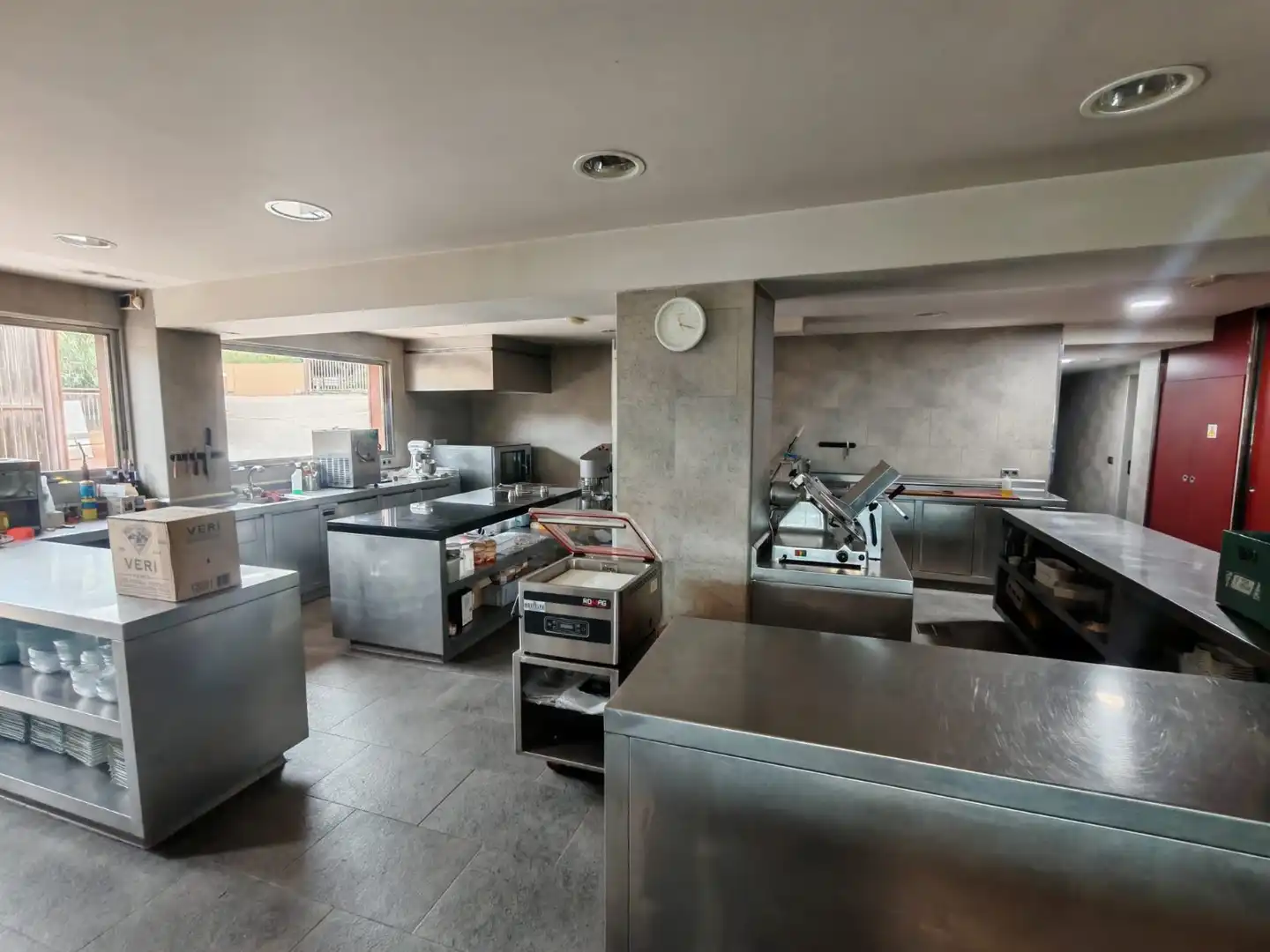 Kitchen of Houses for sale in Montcada i Reixac  with Air Conditioner, Heating and Terrace