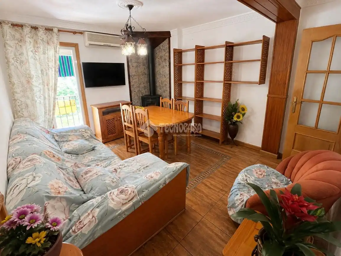 Sala de estar de Piso en venta en Marbella con Calefacción, Terraza y Amueblado