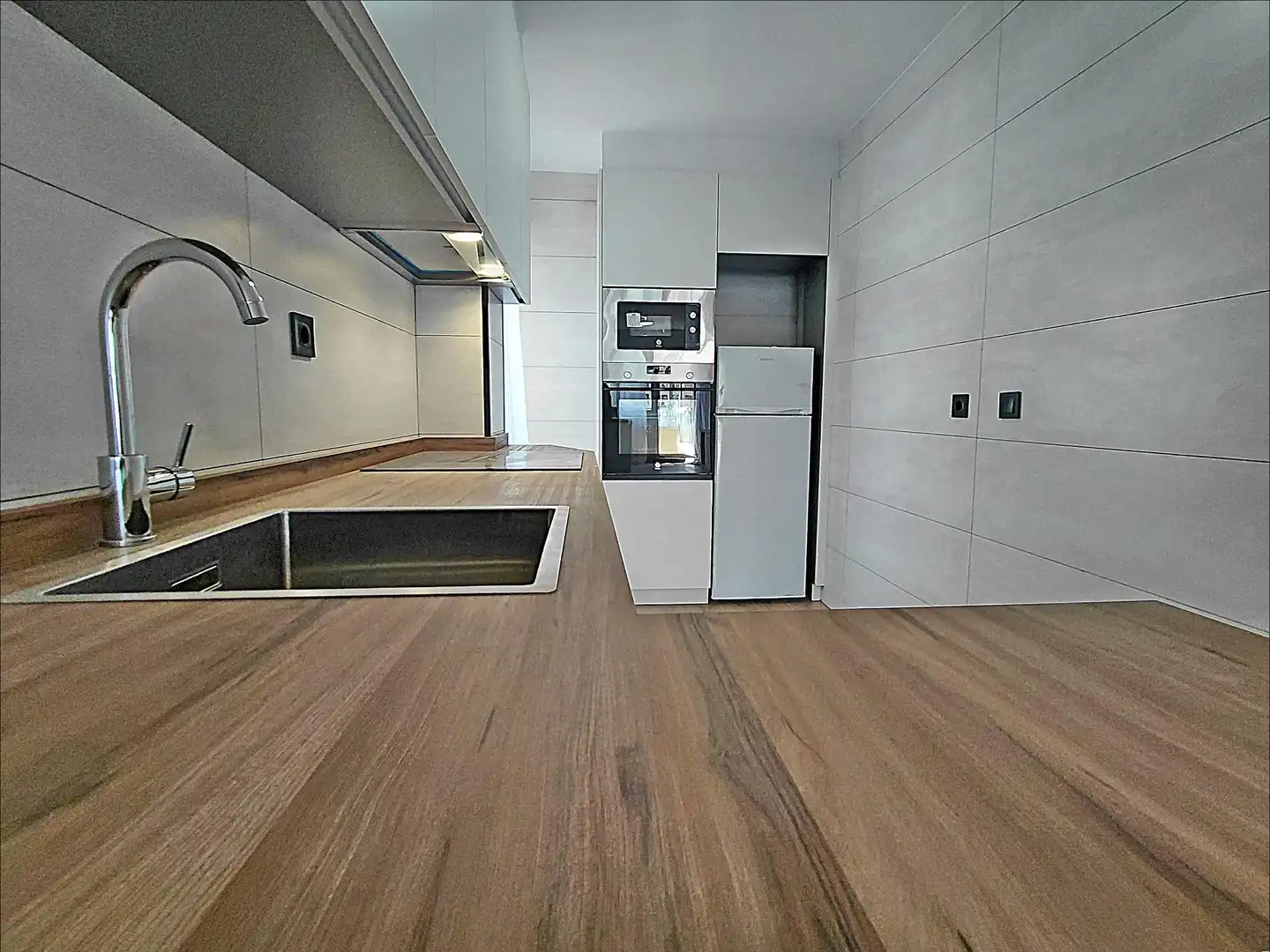 Cocina de Piso en venta en Pontevedra Capital  con Calefacción y Trastero