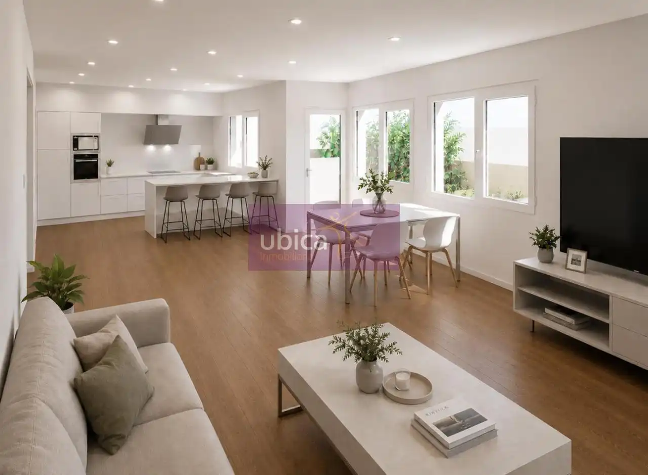 Sala d'estar de Casa adosada en venda en O Porriño   amb Calefacció, Jardí privat i Terrassa