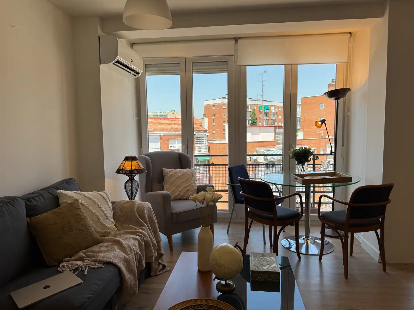 Wohnzimmer von Wohnung zur untervermieten in Madrid mit Klimaanlage, Heizung und Möbliert