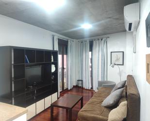 Living room of Flat to rent in  Granada Capital  with Air Conditioner, Heating and Terrace