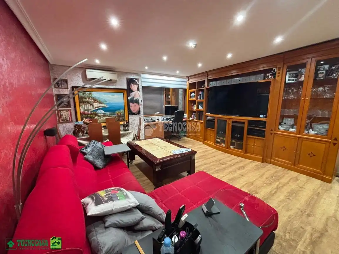 Sala de estar de Piso en venta en Almagro