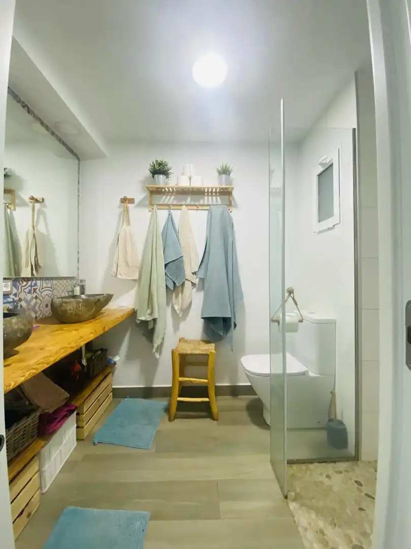 Bathroom of Flat for rent in Dénia  with Air Conditioner, Heating and Storage room
