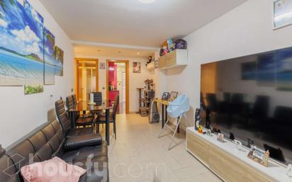 Living room of Flat for sale in  Madrid Capital  with Air Conditioner and Terrace