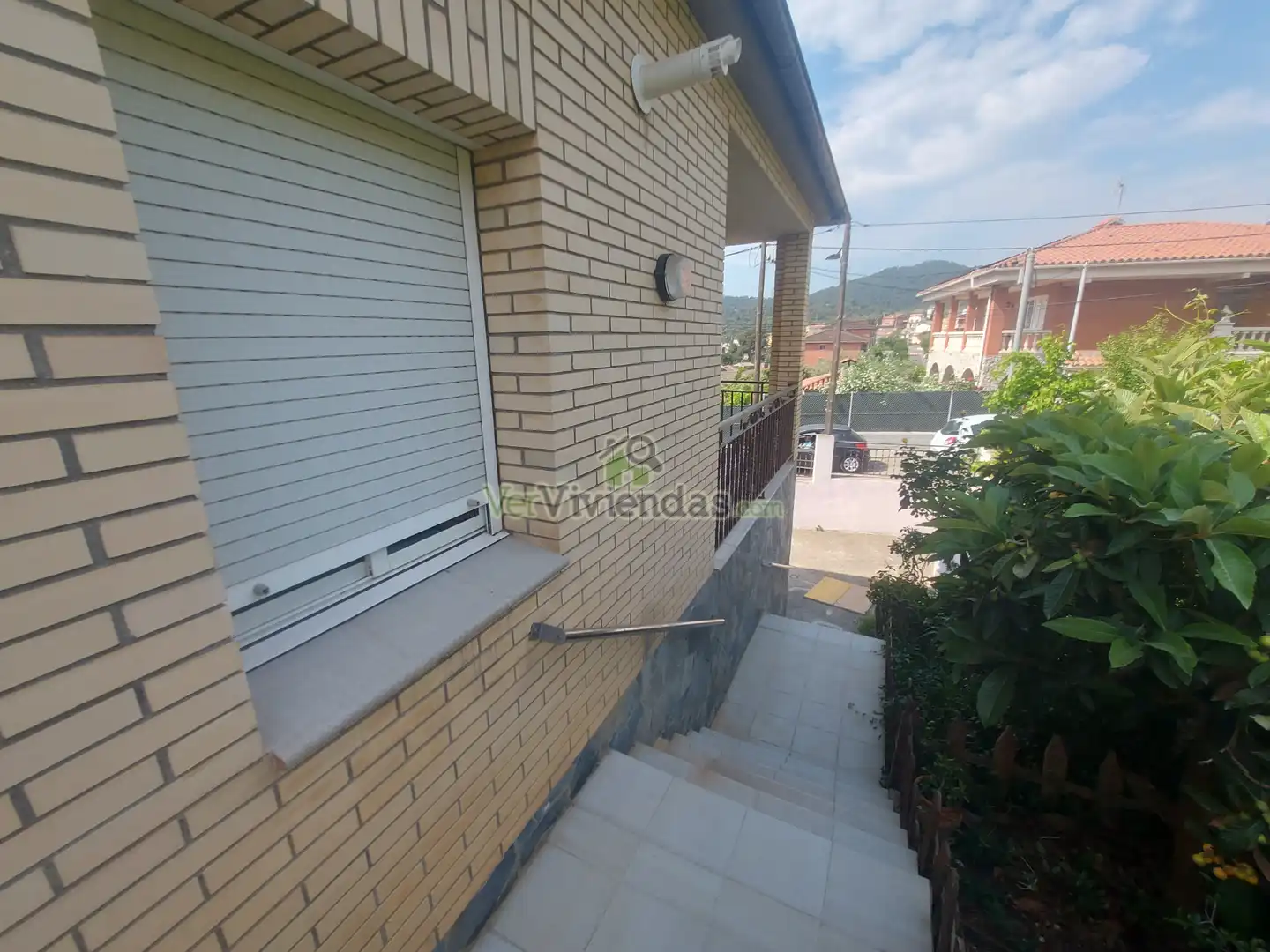Exterior view of Houses for sale in Sant Vicenç Dels Horts  with Air Conditioner, Heating and Private garden