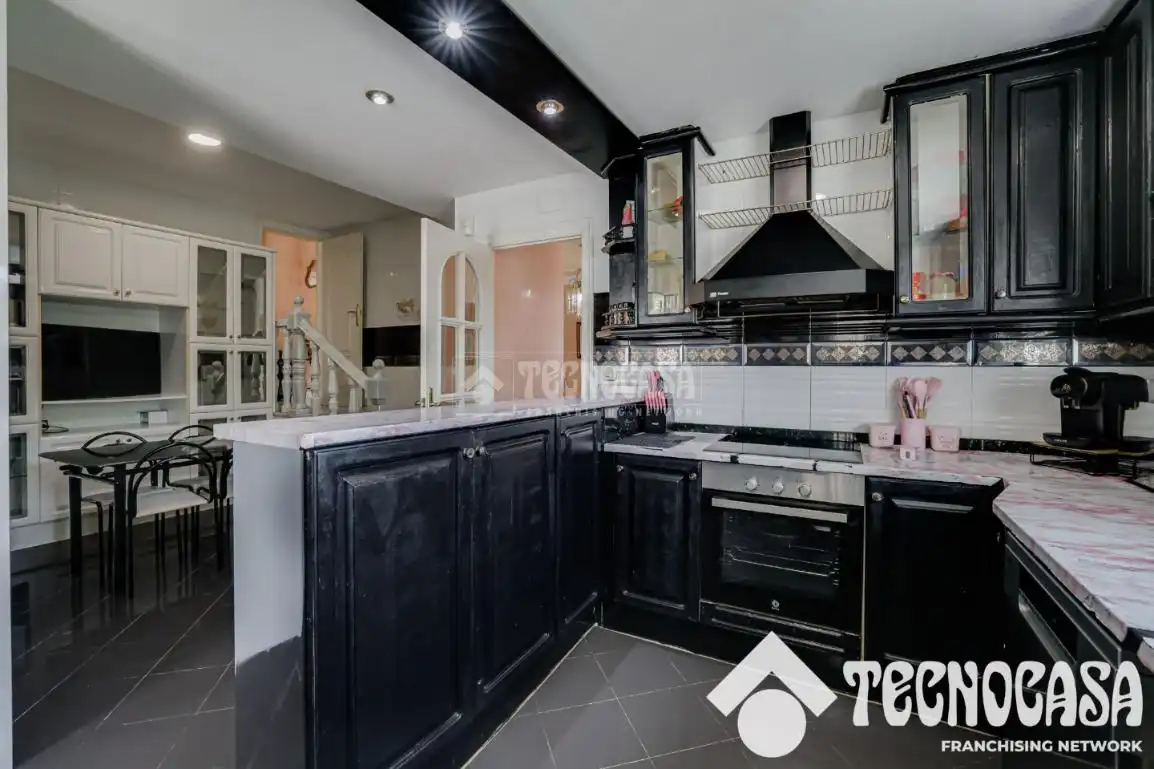 Cocina de Casa o chalet en venta en Argentona con Aire acondicionado y Terraza