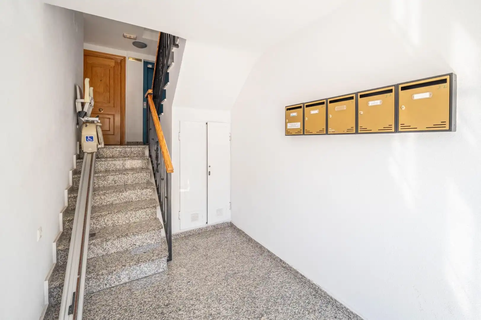 Ático en venta en Armilla con Aire acondicionado, Trastero y Amueblado