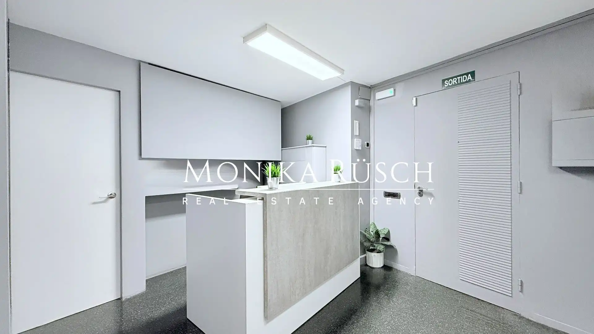 Office for sale in Cornellà de Llobregat  with Air Conditioner and Heating