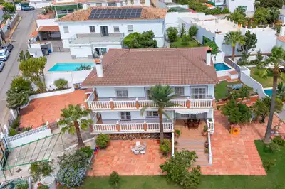 Vista exterior de Casa o chalet en venta en Torremolinos con Aire acondicionado, Calefacción y Jardín privado