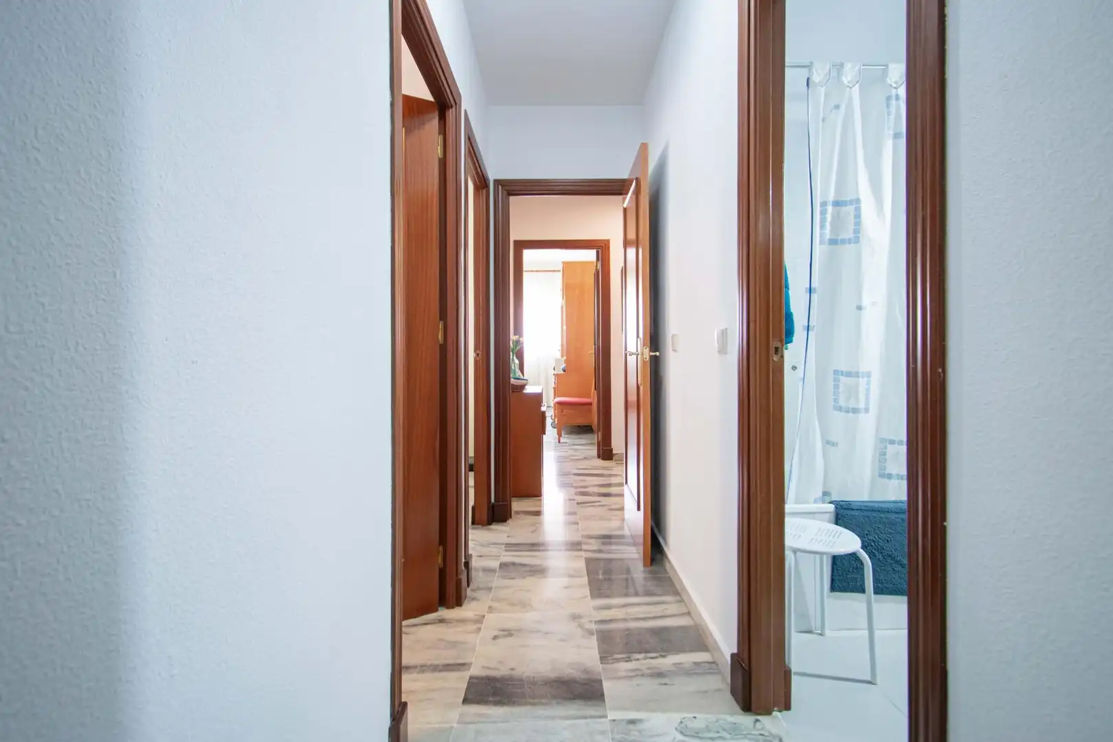 Wohnung zum Verkauf in Sevilla mit Klimaanlage und Abstellraum