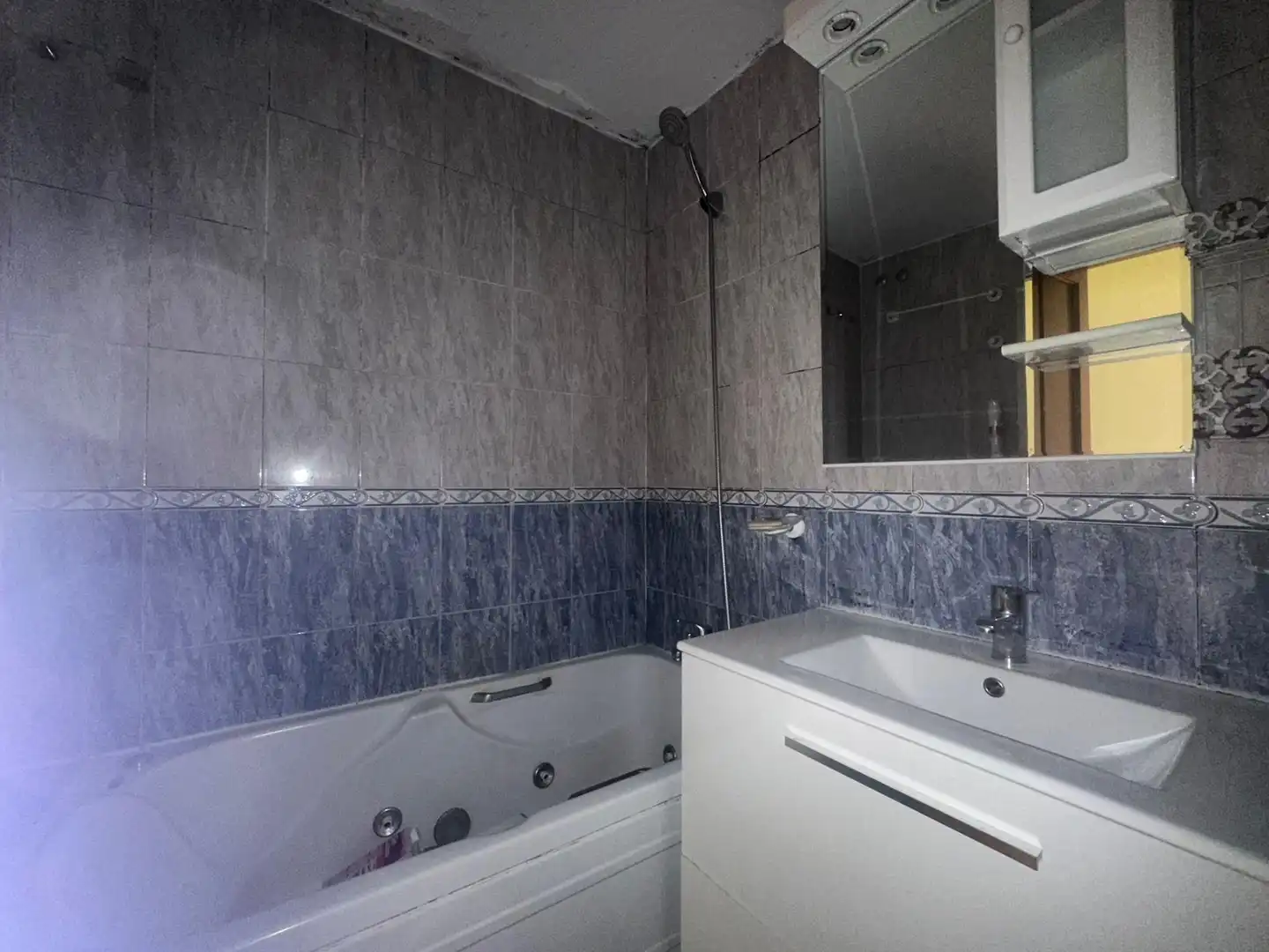 Baño de Piso en venta en Valdilecha con Balcón