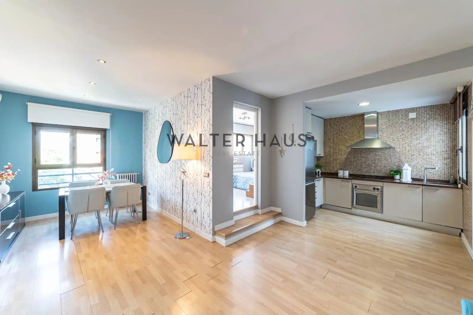 Exterior view of Flat for sale in Madrid  with Air Conditioner, Heating and Balcony