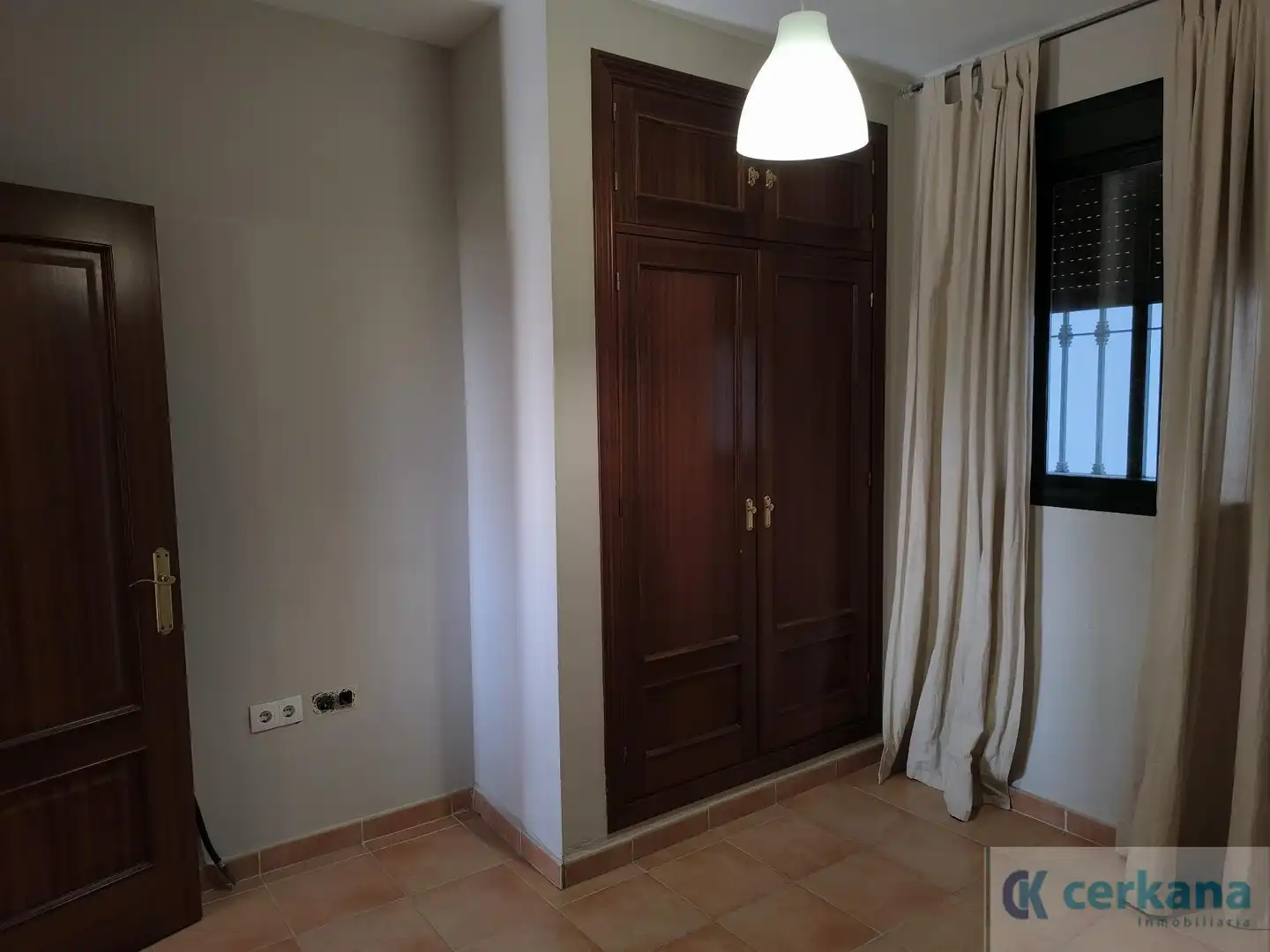 Schlafzimmer von Wohnung zur Miete in Sanlúcar la Mayor mit Terrasse und Abstellraum