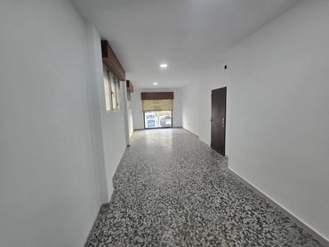 Local comercial en alquiler en Bailén - Miraflores