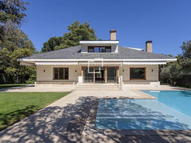 Casa-chalet en Alquiler en Urbanización La Moraleja
