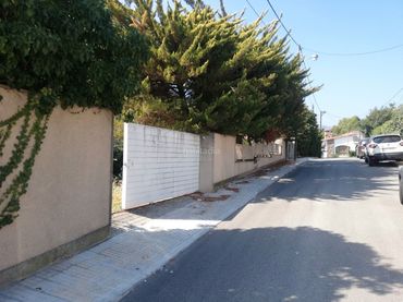 Terreny residencial en venda a Carrer Ginesta 33