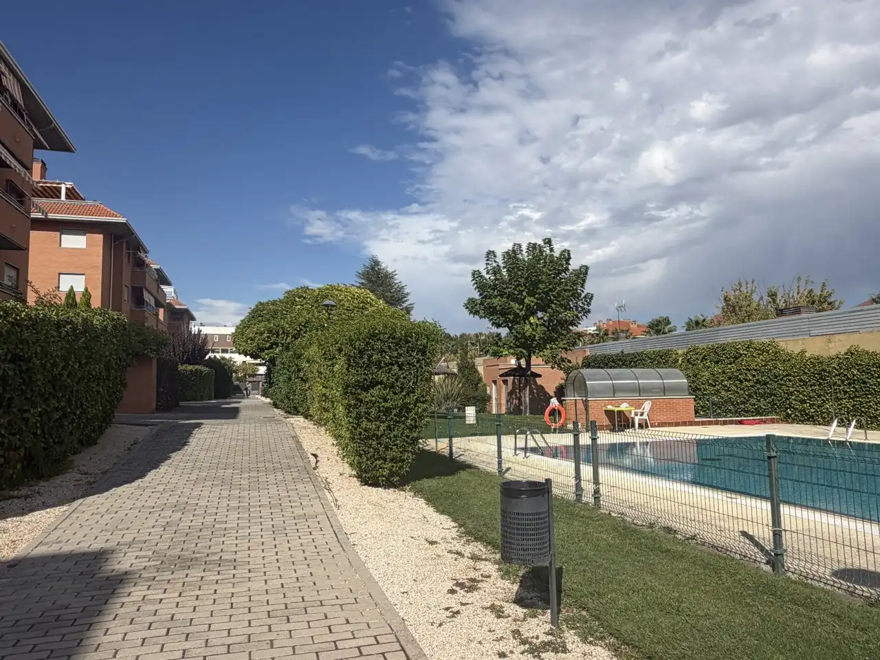 Swimming pool of Flat for rent in Boadilla del Monte  with Heating, Parquet flooring and Terrace