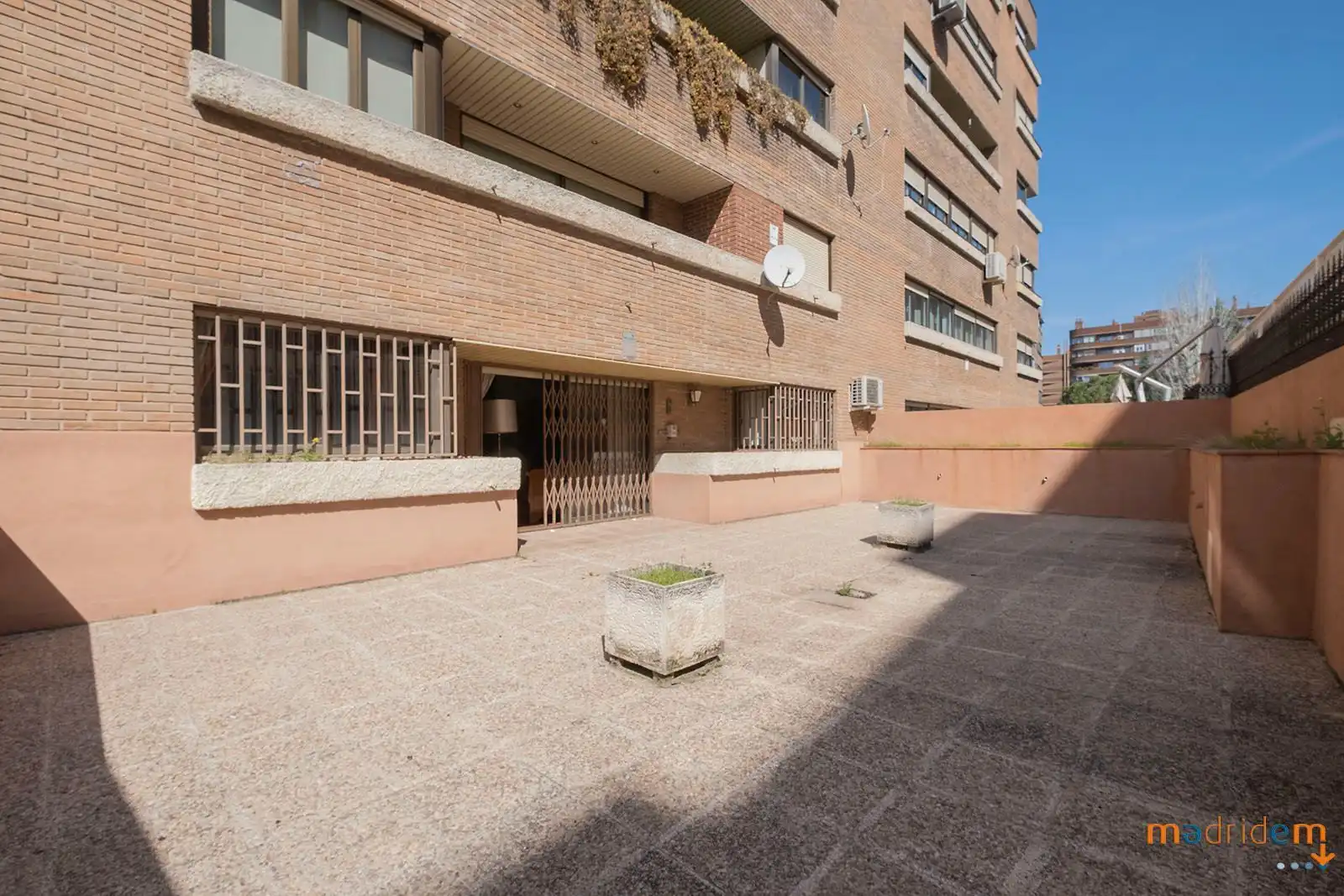 Exterior view of Apartments for sale in Madrid  with Air Conditioner, Heating and Private garden