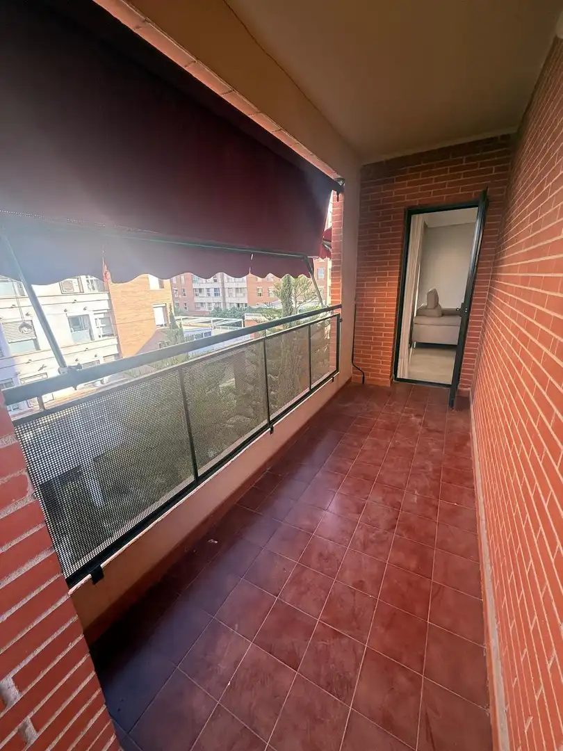 Terraza de Piso de alquiler en Valencia con Aire acondicionado, Calefacción y Amueblado