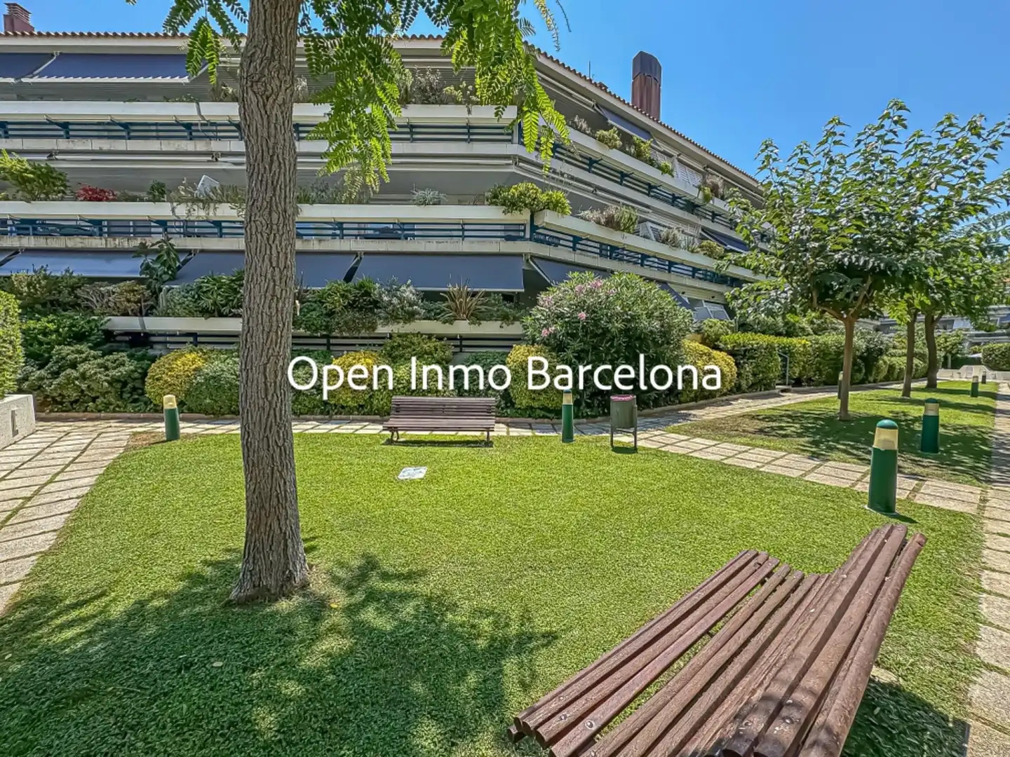 Vista exterior de Piso en venta en Sitges con Calefacción, Terraza y Piscina comunitaria