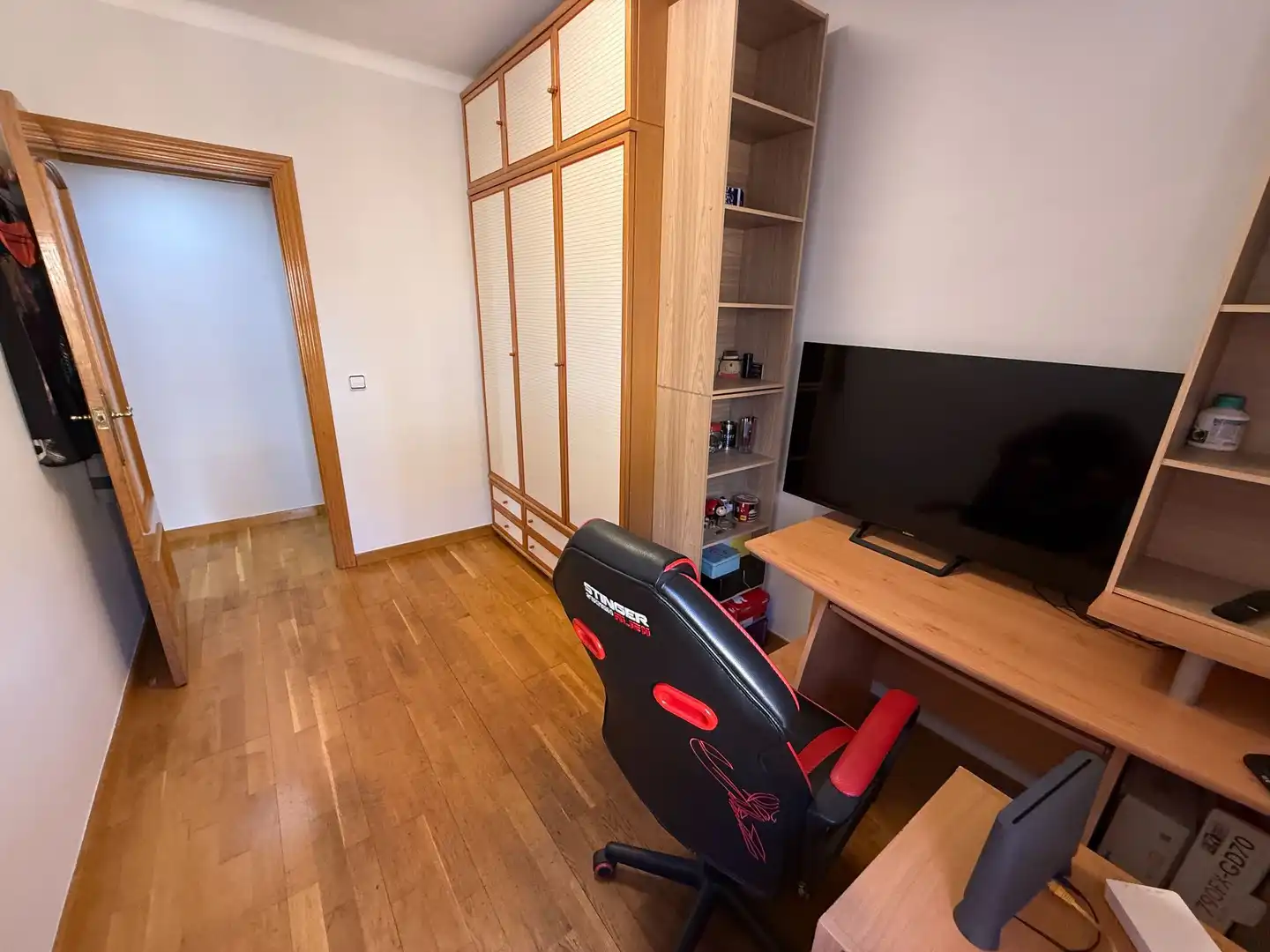 Bedroom of Flat for sale in Santa Coloma de Gramenet  with Air Conditioner, Heating and Terrace