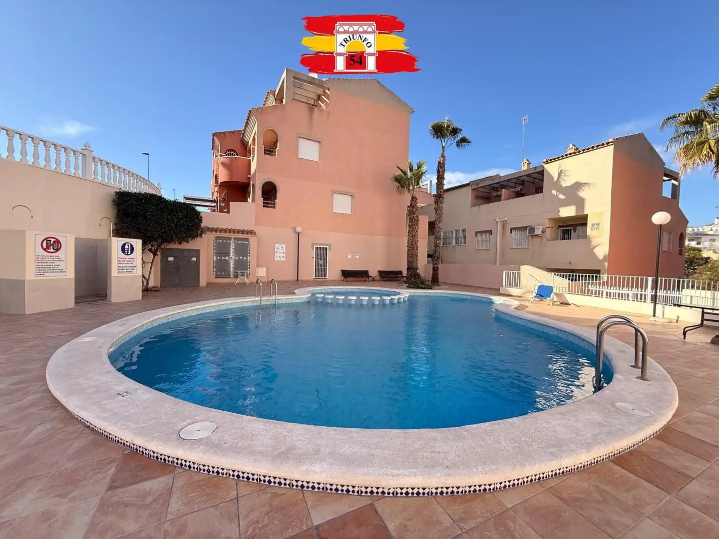 Piscina de Planta baja en venta en Orihuela con Calefacción, Jardín privado y Trastero