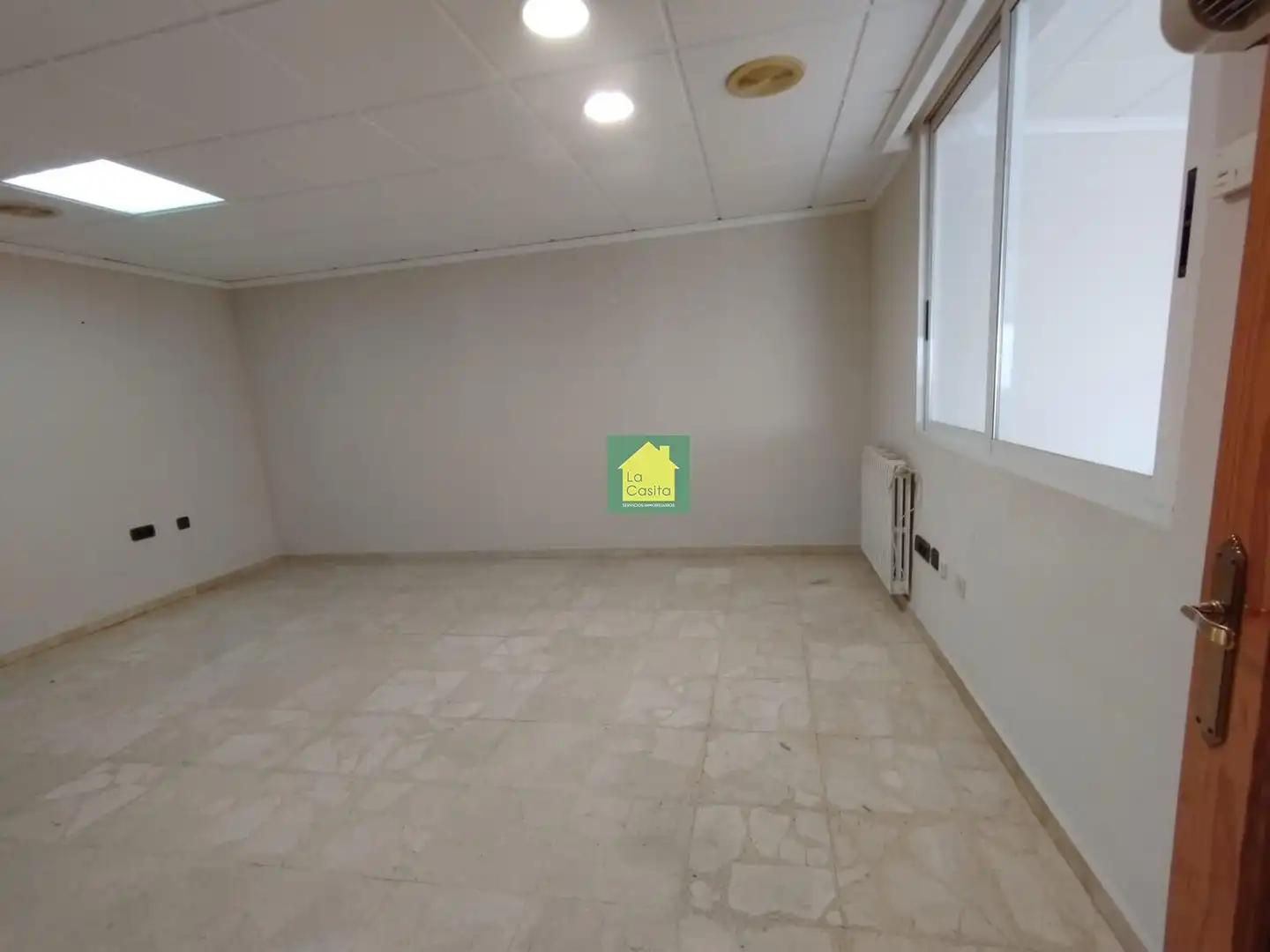 Office for sale in Albacete  with Air Conditioner and Terrace