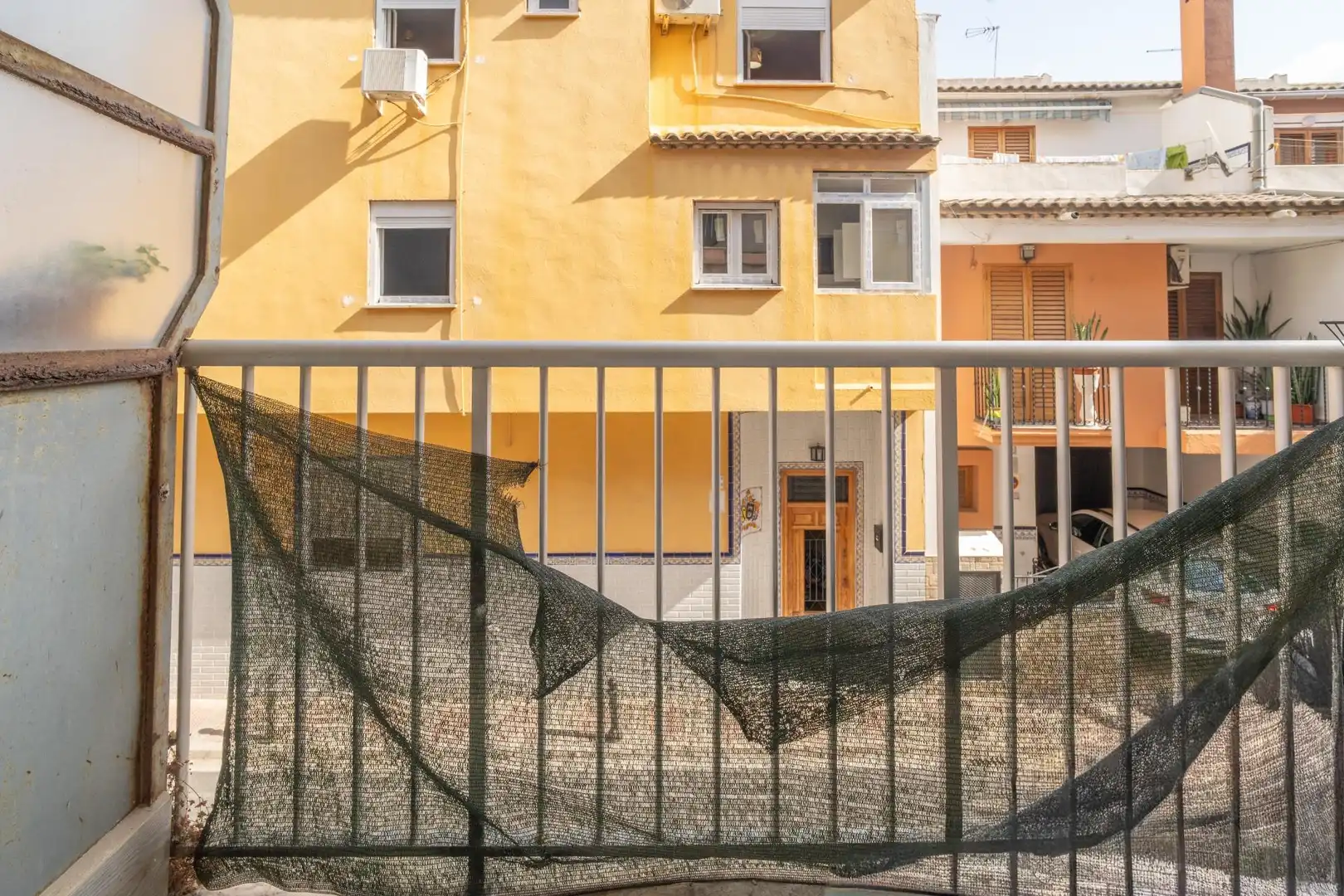 Exterior view of Flat for sale in Silla  with Air Conditioner and Balcony