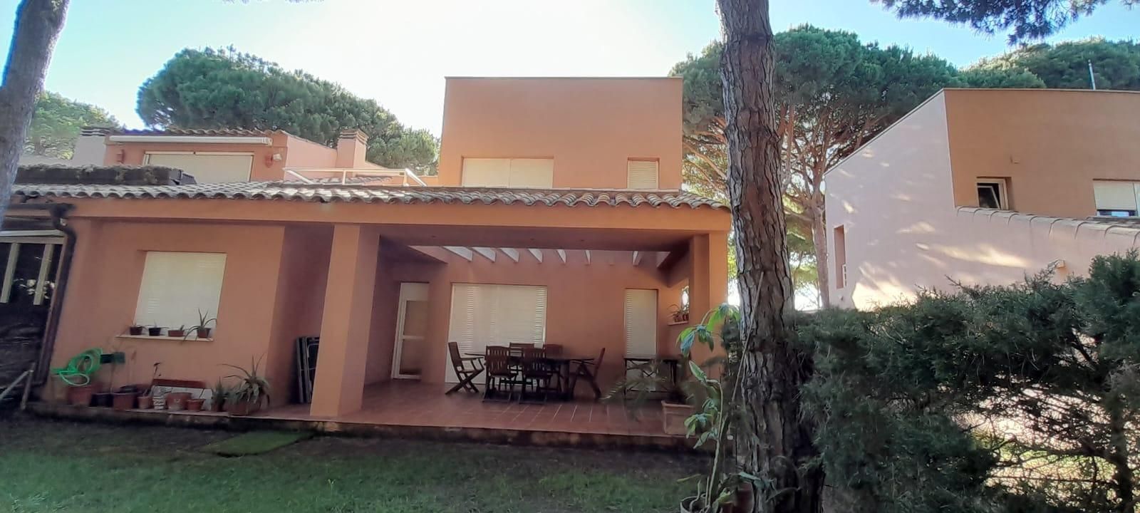 Jardí de Casa adosada en venda en Chiclana de la Frontera amb Jardí privat, Terrassa i Piscina comunitària