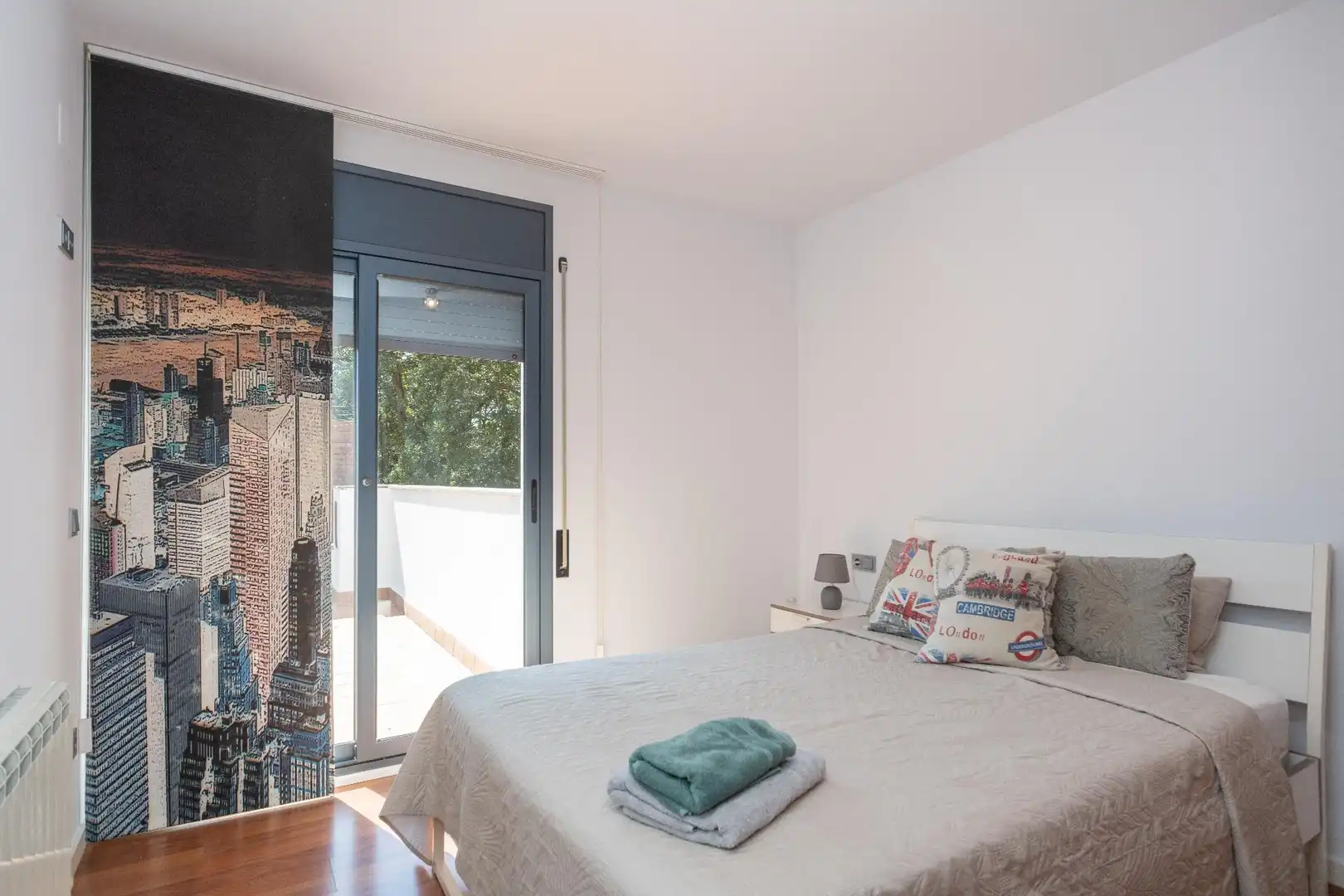 Bedroom of Houses for rent in Girona  with Air Conditioner, Private garden and Terrace