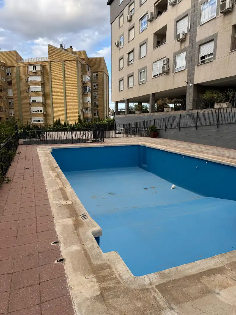 Swimming pool of Flat for share in Jaén  with Swimming Pool, Furnished and Community pool