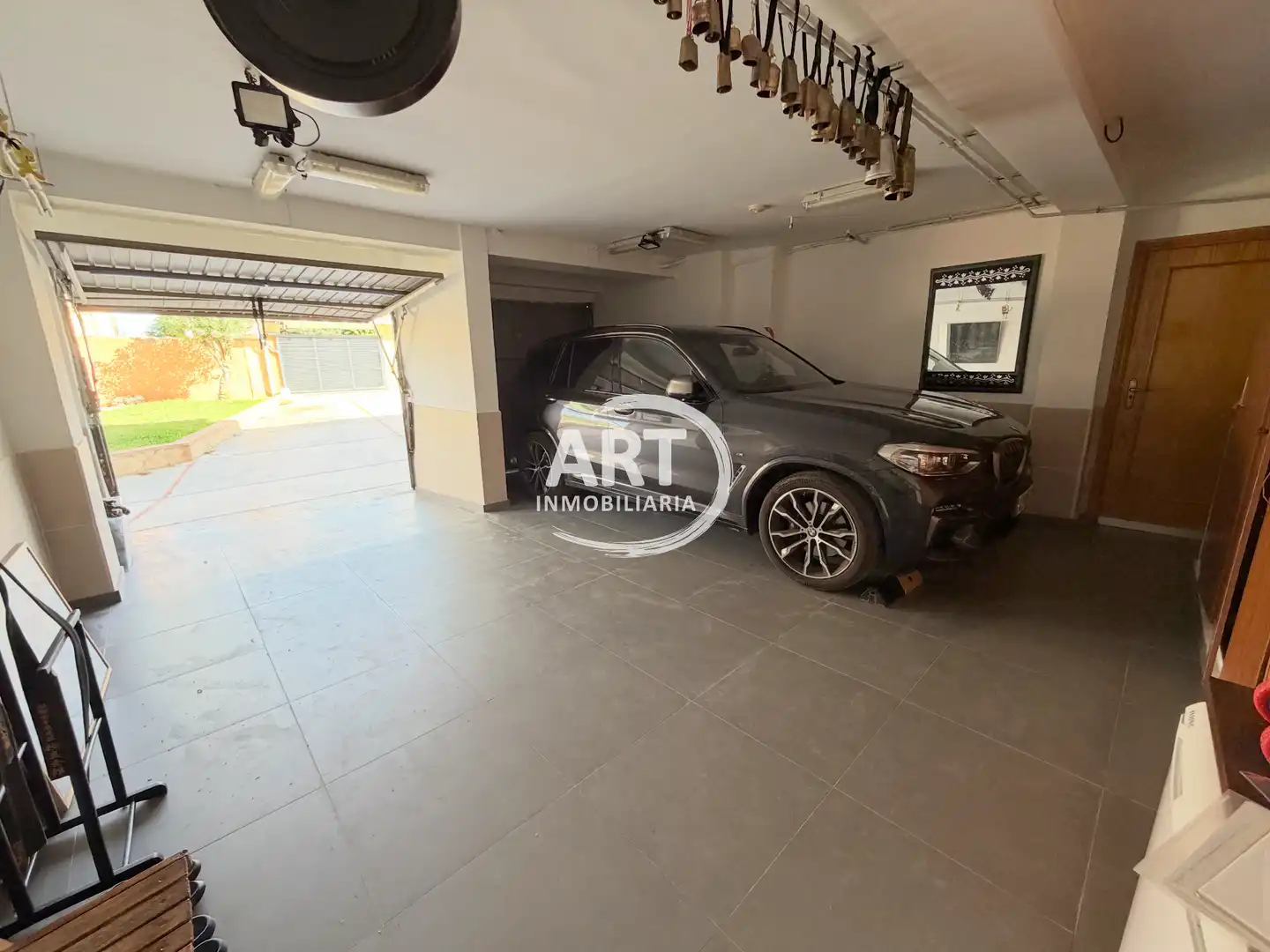 Parking of Houses for sale in Riba-roja de Túria  with Air Conditioner, Heating and Private garden