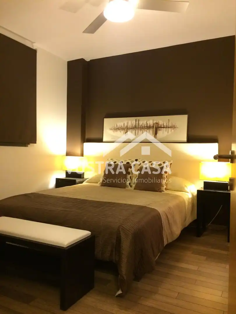 Dormitori de Apartament de lloguer en Chiva amb Aire condicionat i Alarma