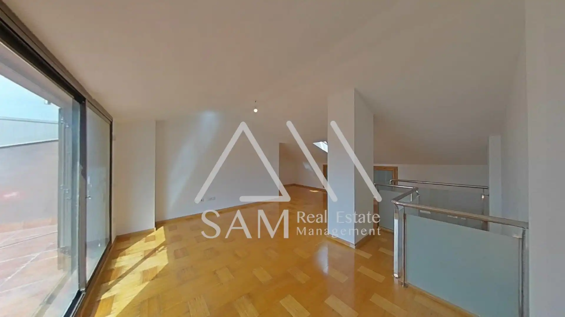 Duplex con terrazza in vendita a Llevant