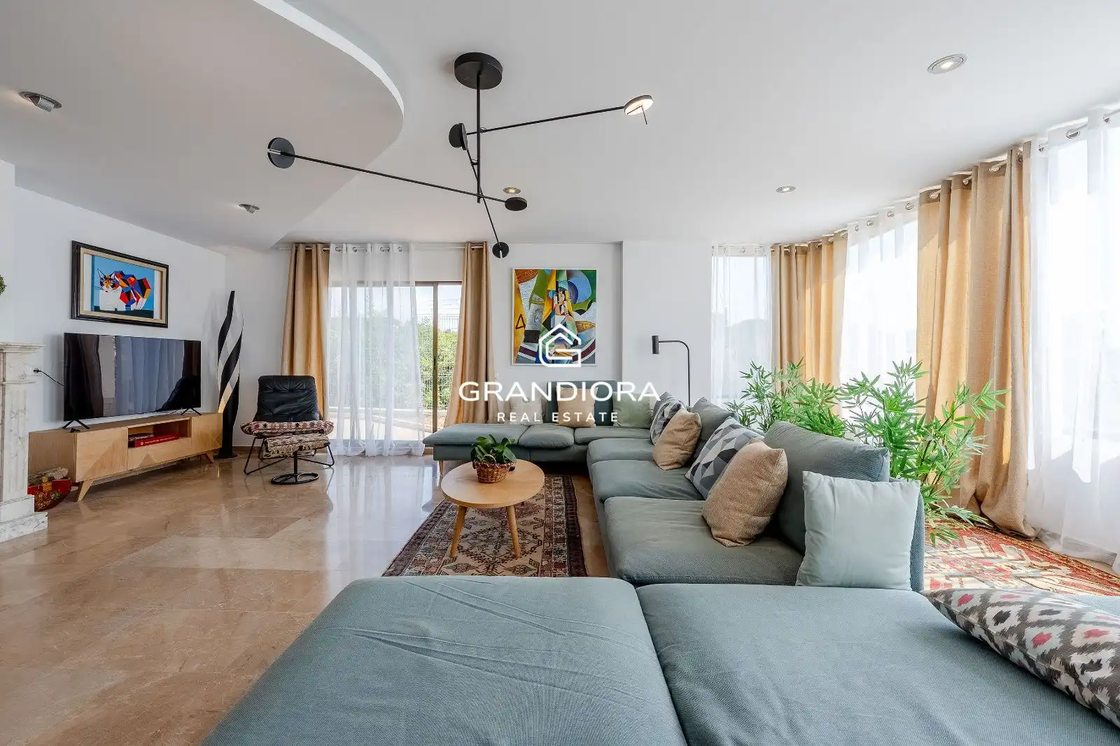 Sala d'estar de Casa o xalet de lloguer en Caldes d'Estrac amb Piscina i Moblat