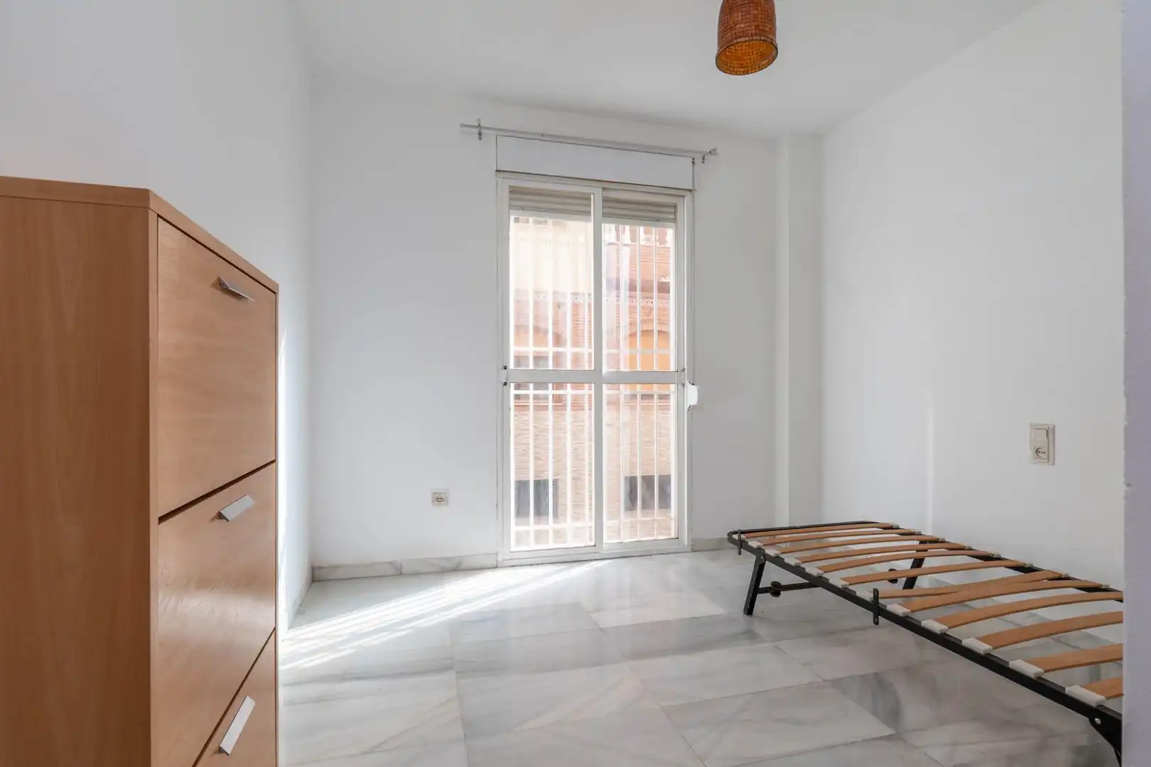 Schlafzimmer von Wohnung zur Miete in La Zubia mit Klimaanlage