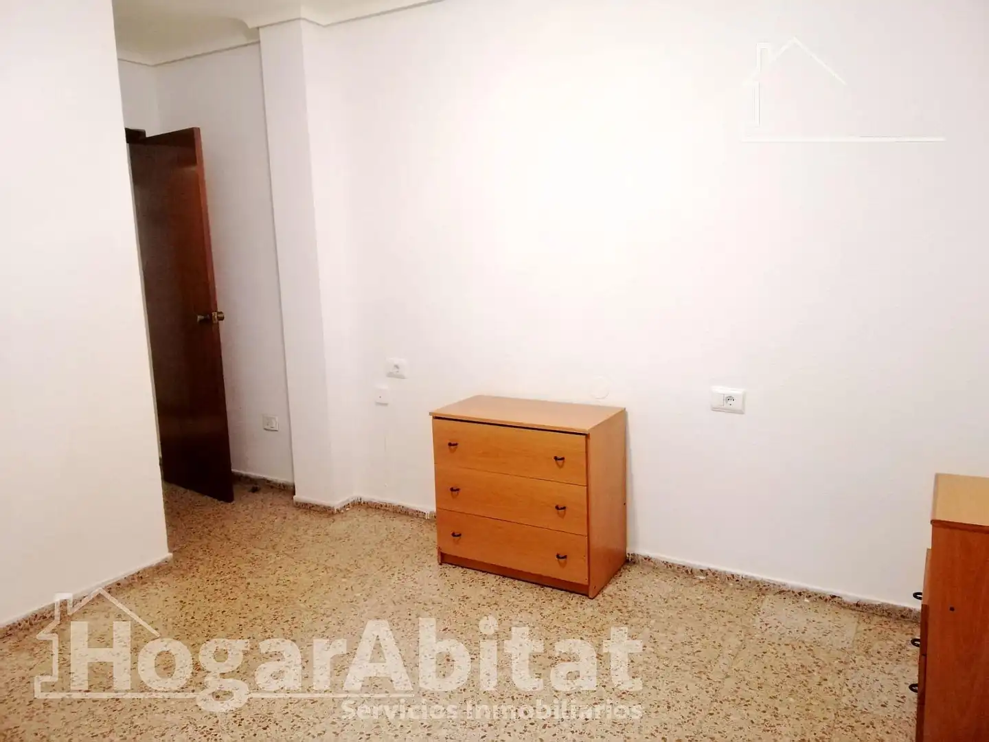 Schlafzimmer von Wohnung zum Verkauf in Castellón de la Plana / Castelló de la Plana mit Balkon