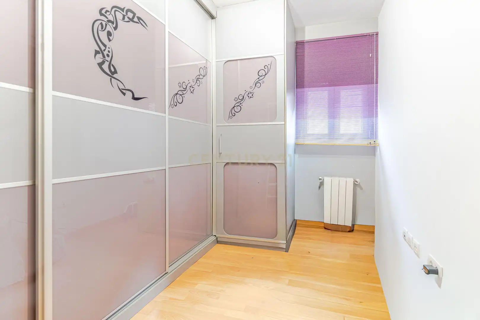 Bedroom of Flat for sale in Granada  with Air Conditioner