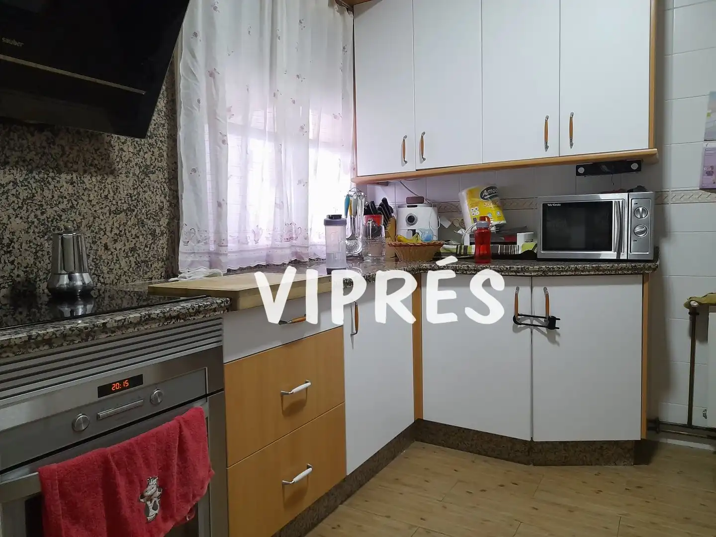 Casa adosada en venda a La Cañada