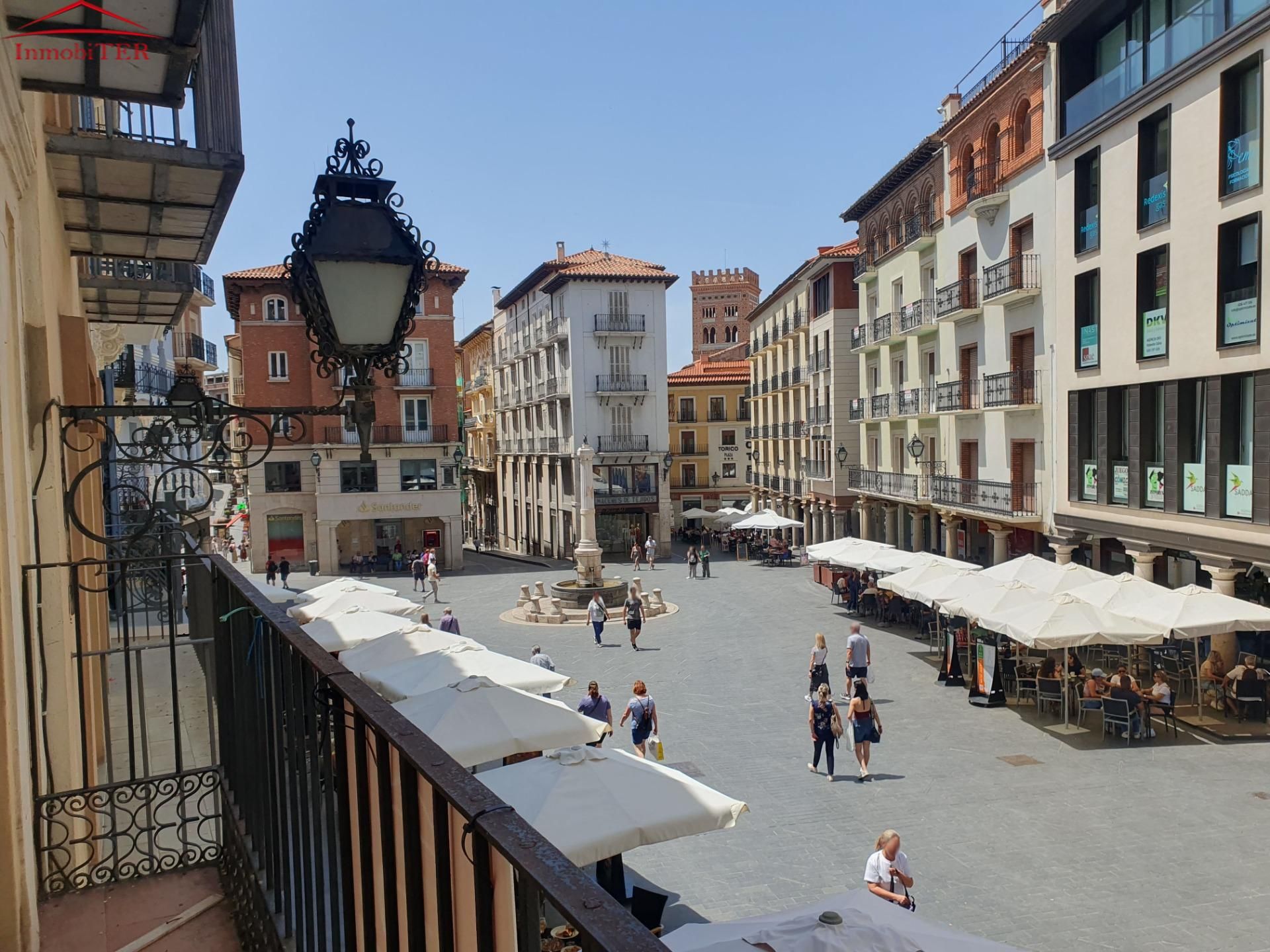 Exterior view of Building for sale in  Teruel Capital