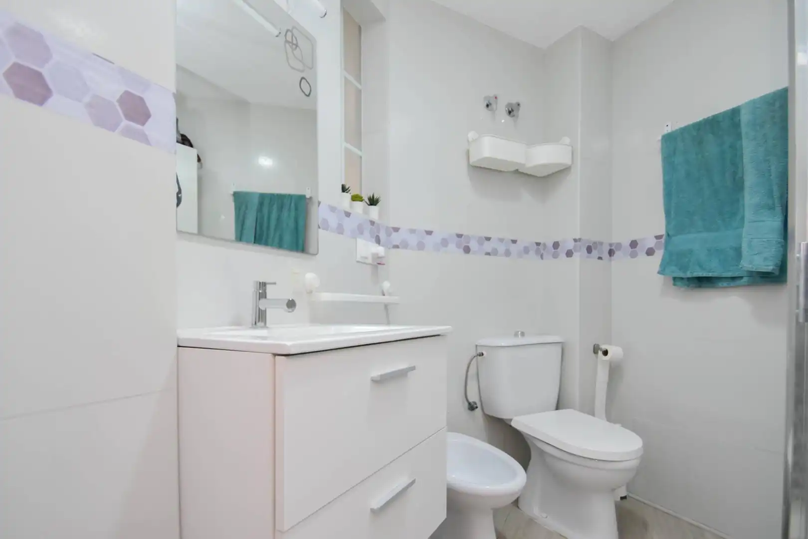 Bathroom of Flat for sale in Atarfe  with Air Conditioner