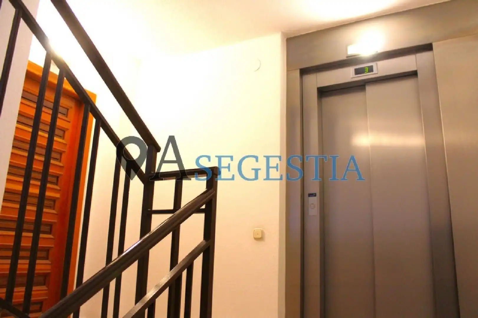 Flat for sale in Hospital - Plaza del Real