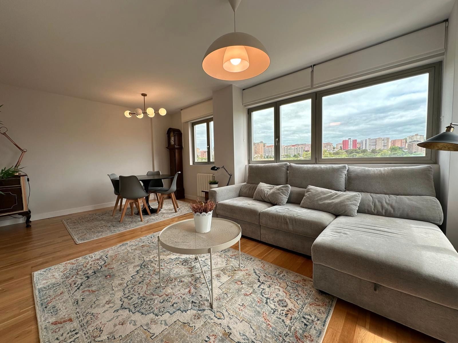 Living room of Flat to rent in Santander  with Heating and Parquet flooring