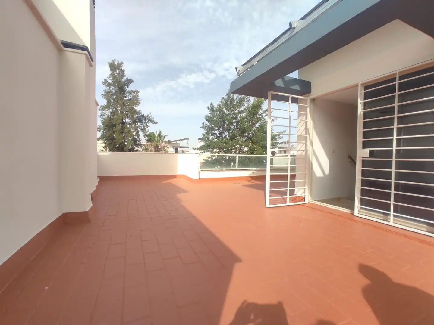 Terraza de Casa adosada de alquiler en Alcalá de Guadaira con Aire acondicionado, Calefacción y Jardín privado