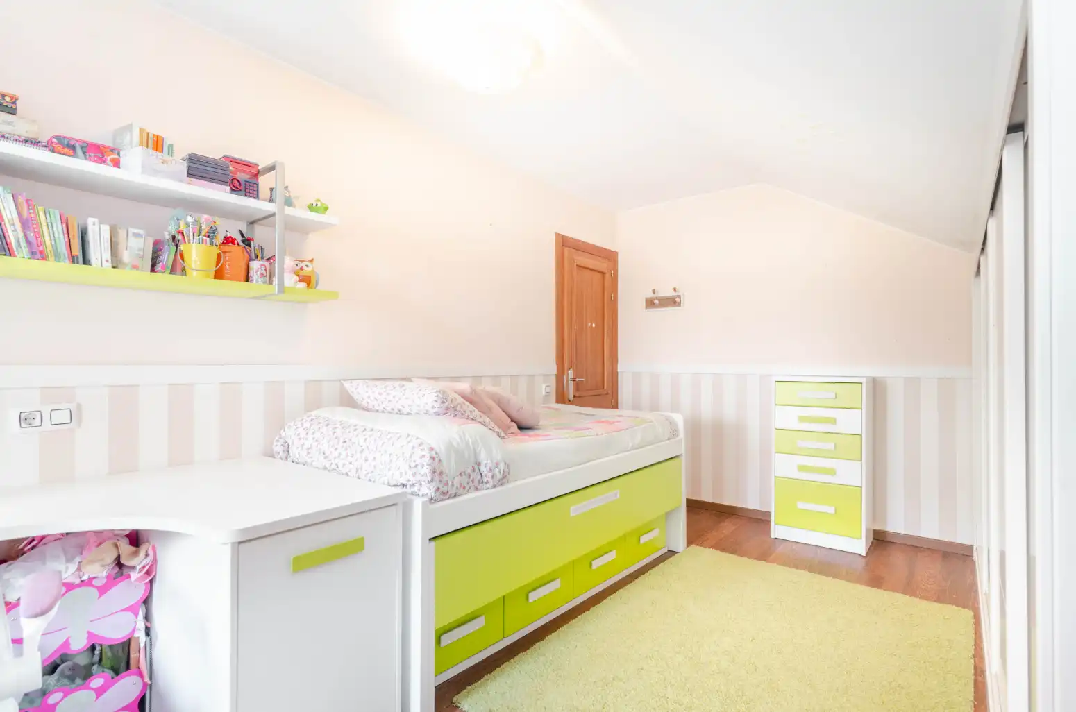 Bedroom of Flat for sale in Tineo  with Heating, Parquet flooring and Furnished