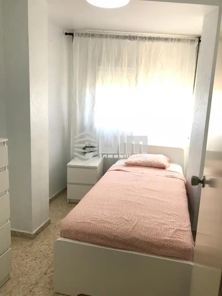 Bedroom of Flat for sale in Sagunto / Sagunt  with Furnished and Balcony