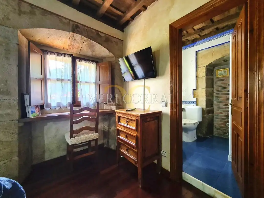 Bathroom of Buildings for sale in Cangas de Onís