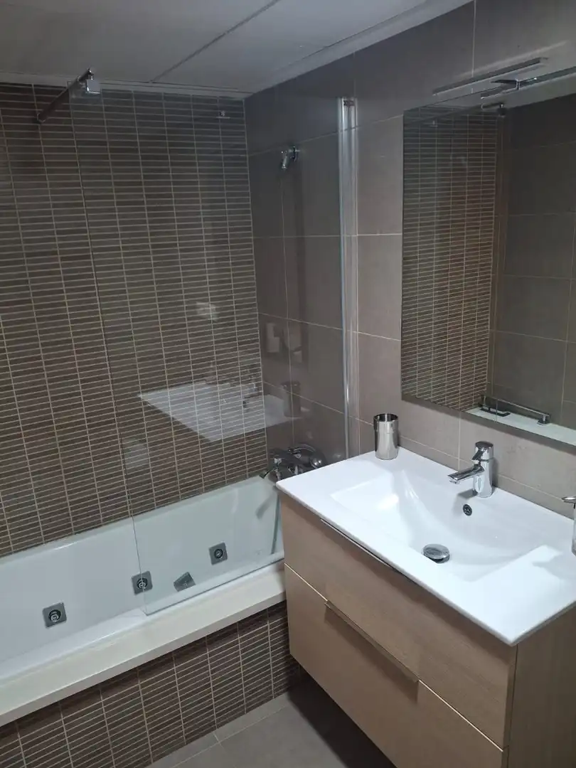 Bathroom of Apartments for rent in Albatera  with Air Conditioner, Heating and Furnished