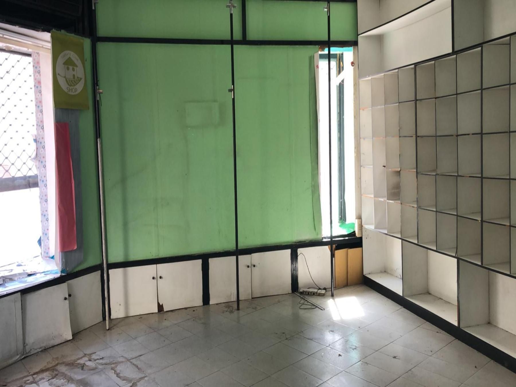 Premises for sale in Barrio Torrero